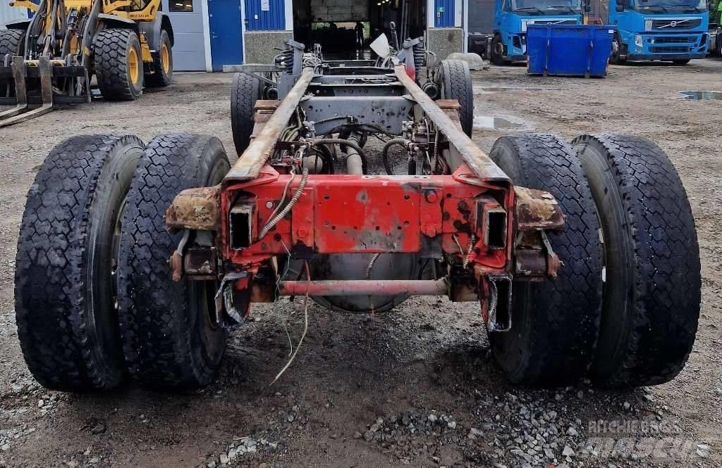 Scania 3-serie Nákladní vozidlo bez nástavby