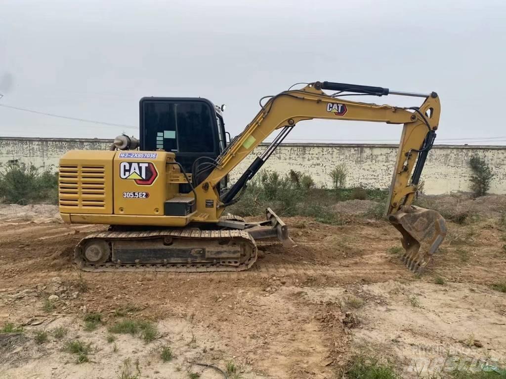 CAT 305.5E2 Mini rýpadla < 7t