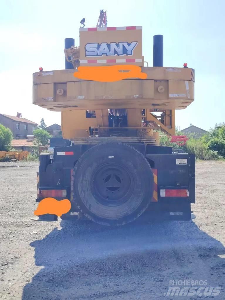 Sany STC800E5 Univerzální terénní jeřáby