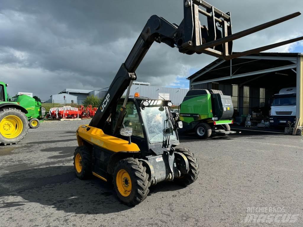 JCB 516 40 COMPACT Teleskopické nakladače pro zemědělství