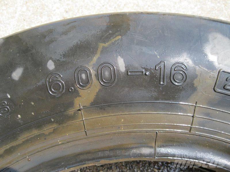 Pirelli 6.00-16 band Pneumatiky, kola a ráfky
