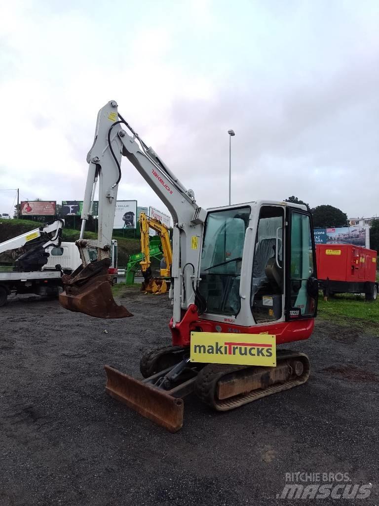 Takeuchi TB228 Mini rýpadla < 7t