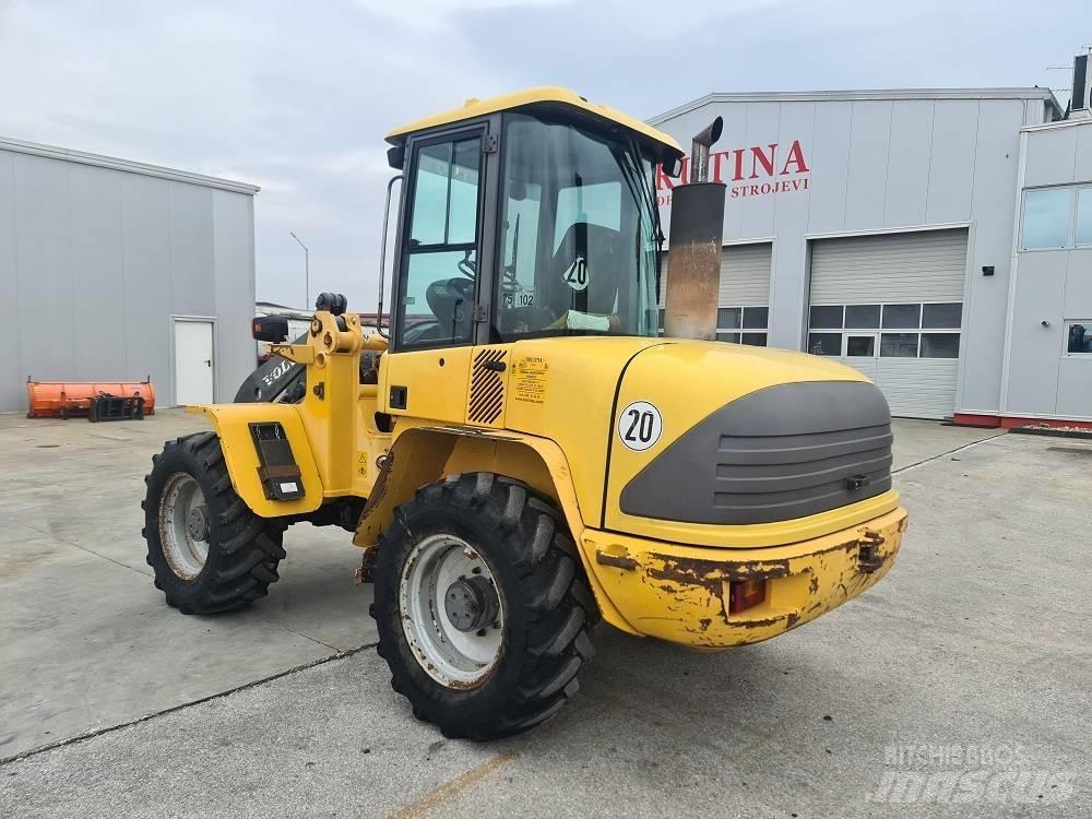 Volvo L 40 B Kolové nakladače