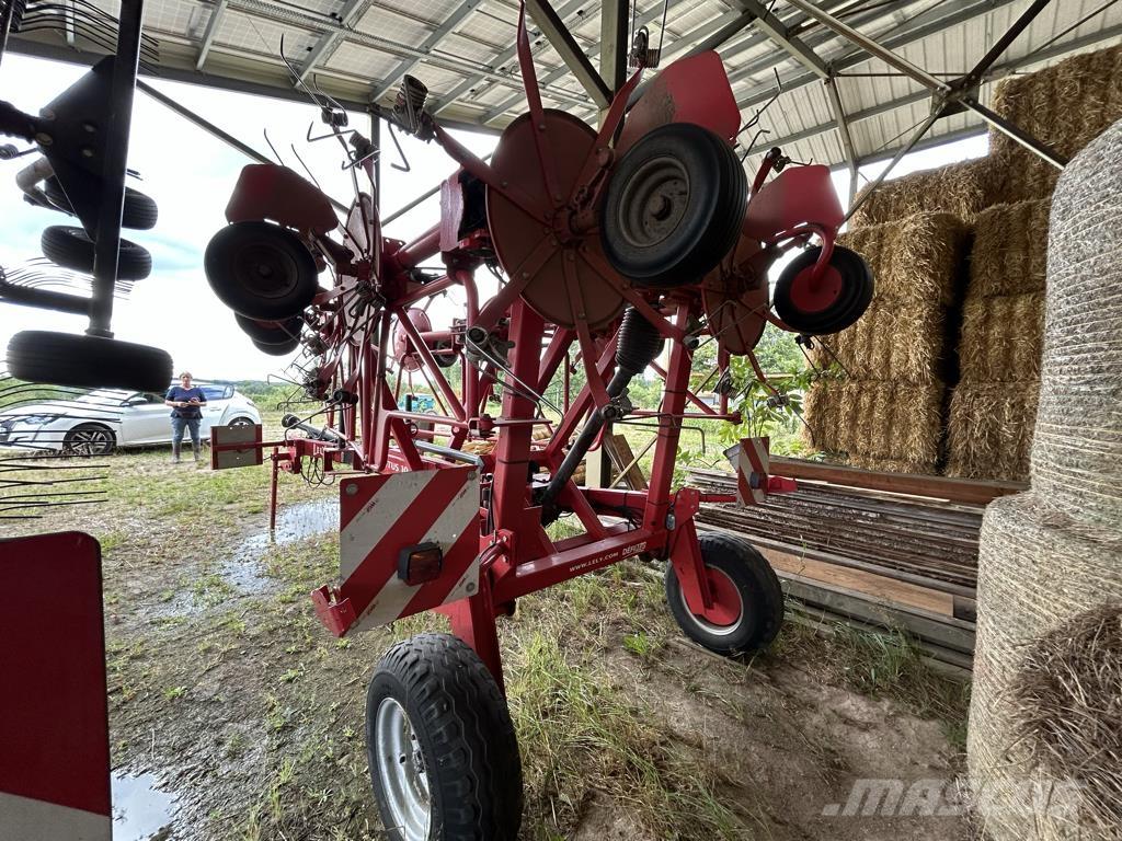 Lely LOTUS 1020 Obraceče a shrabovače sena