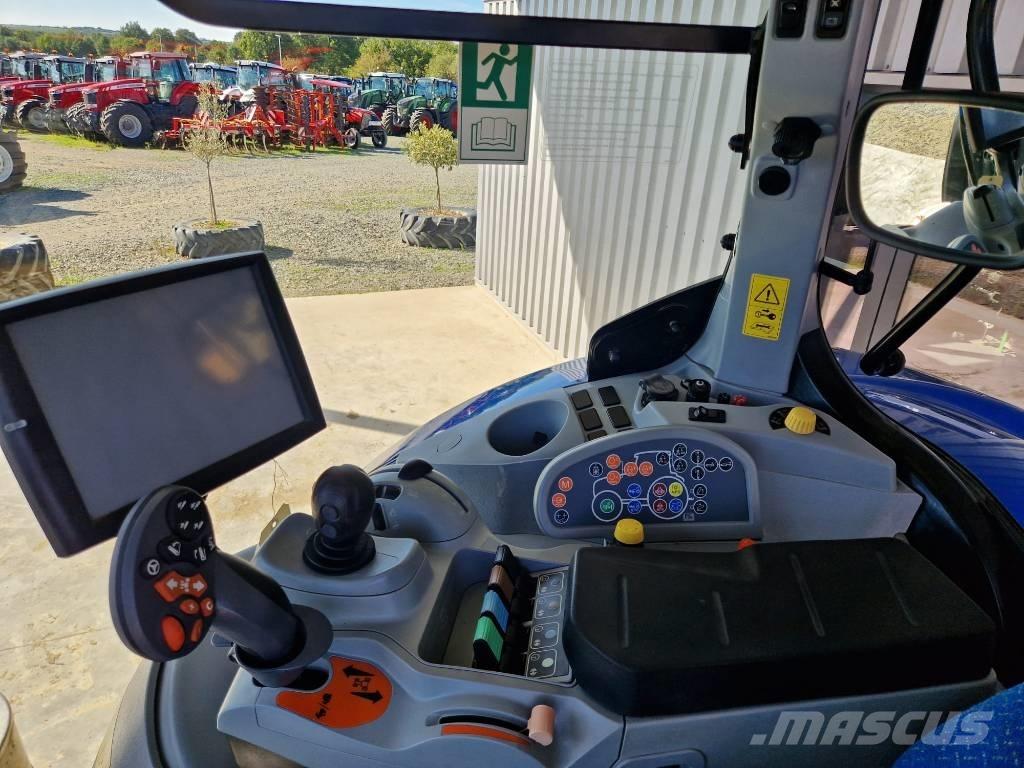 New Holland T 7.235 Traktory