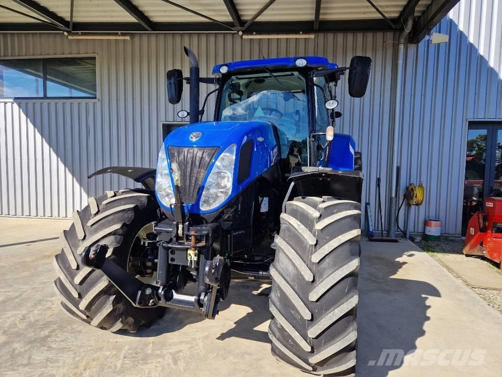 New Holland T 7.235 Traktory
