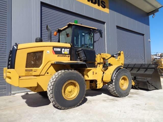 CAT 938M Kolové nakladače