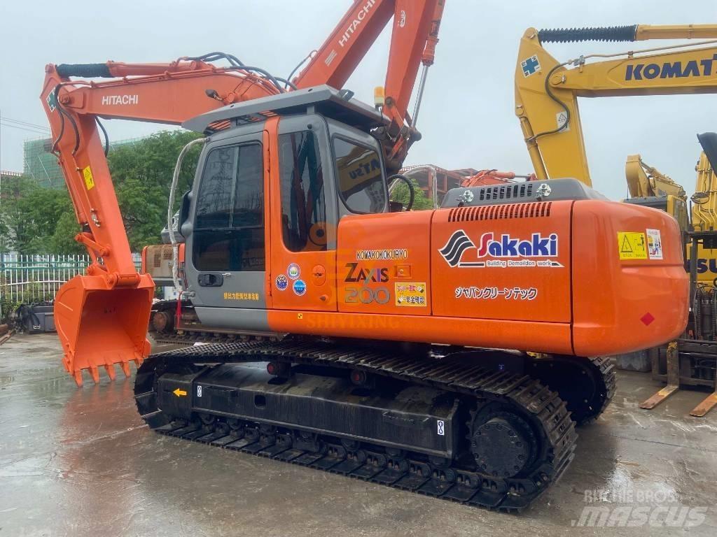Hitachi ZX 200 Pásová rýpadla