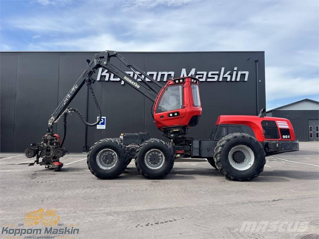 Komatsu 951 Harvestory
