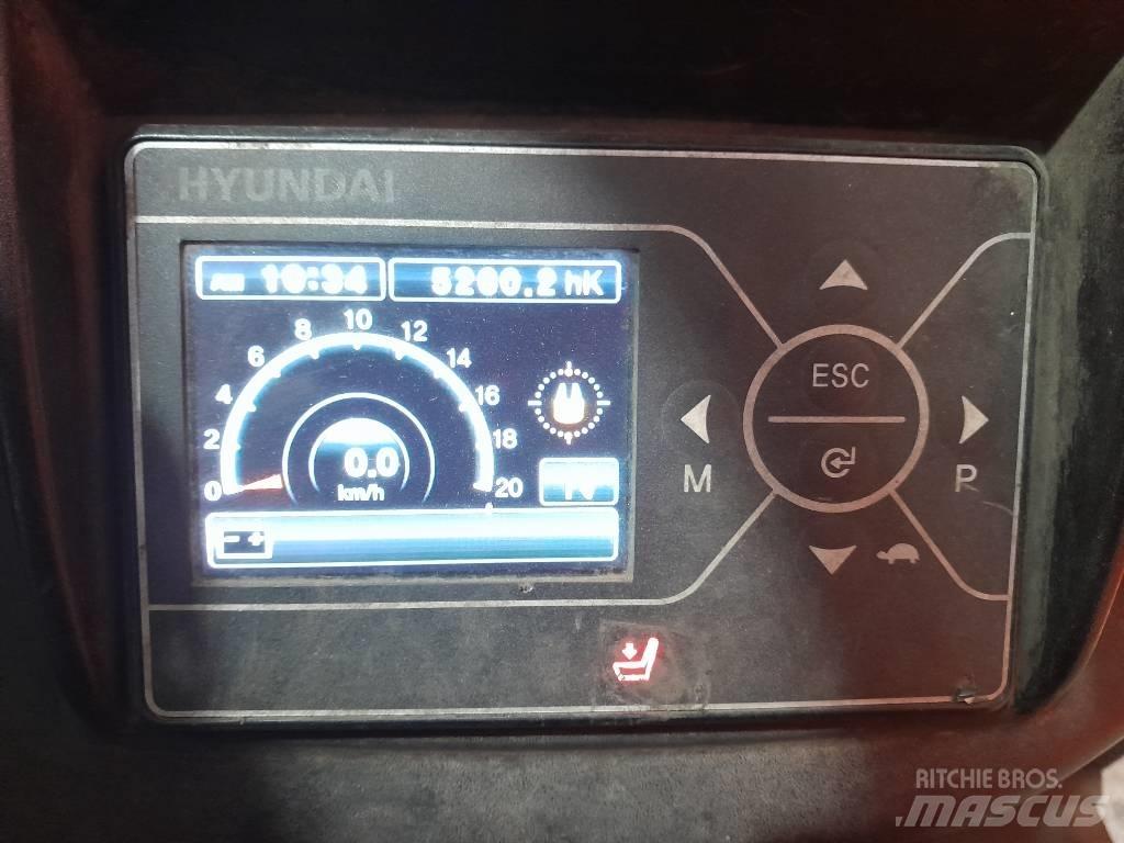 Hyundai 30 BH-9 Akumulátorové vozíky