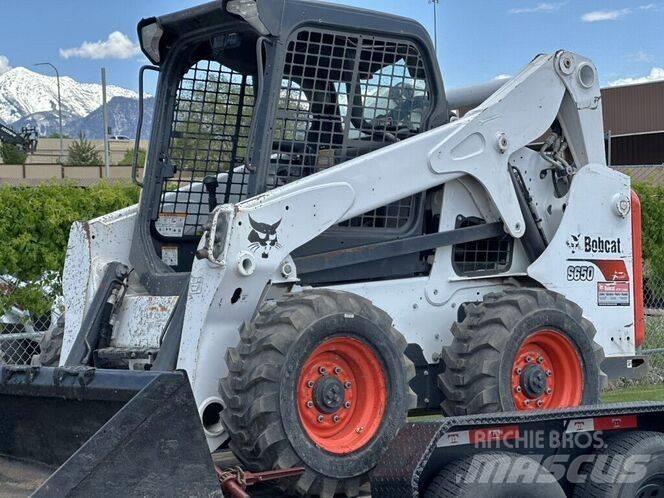 Bobcat S650 Smykem řízené nakladače