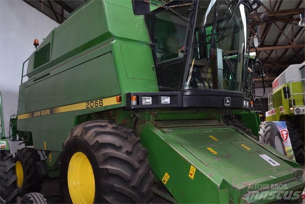 John Deere 2066 Sklízecí mlátičky