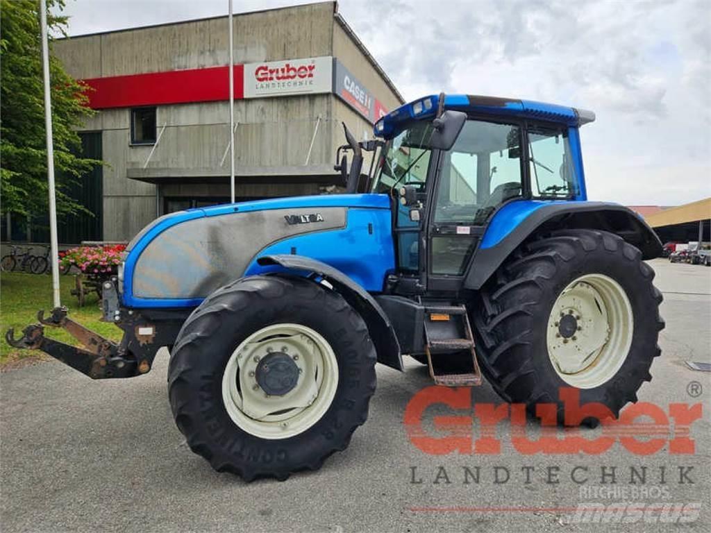Valtra T 140 Traktory