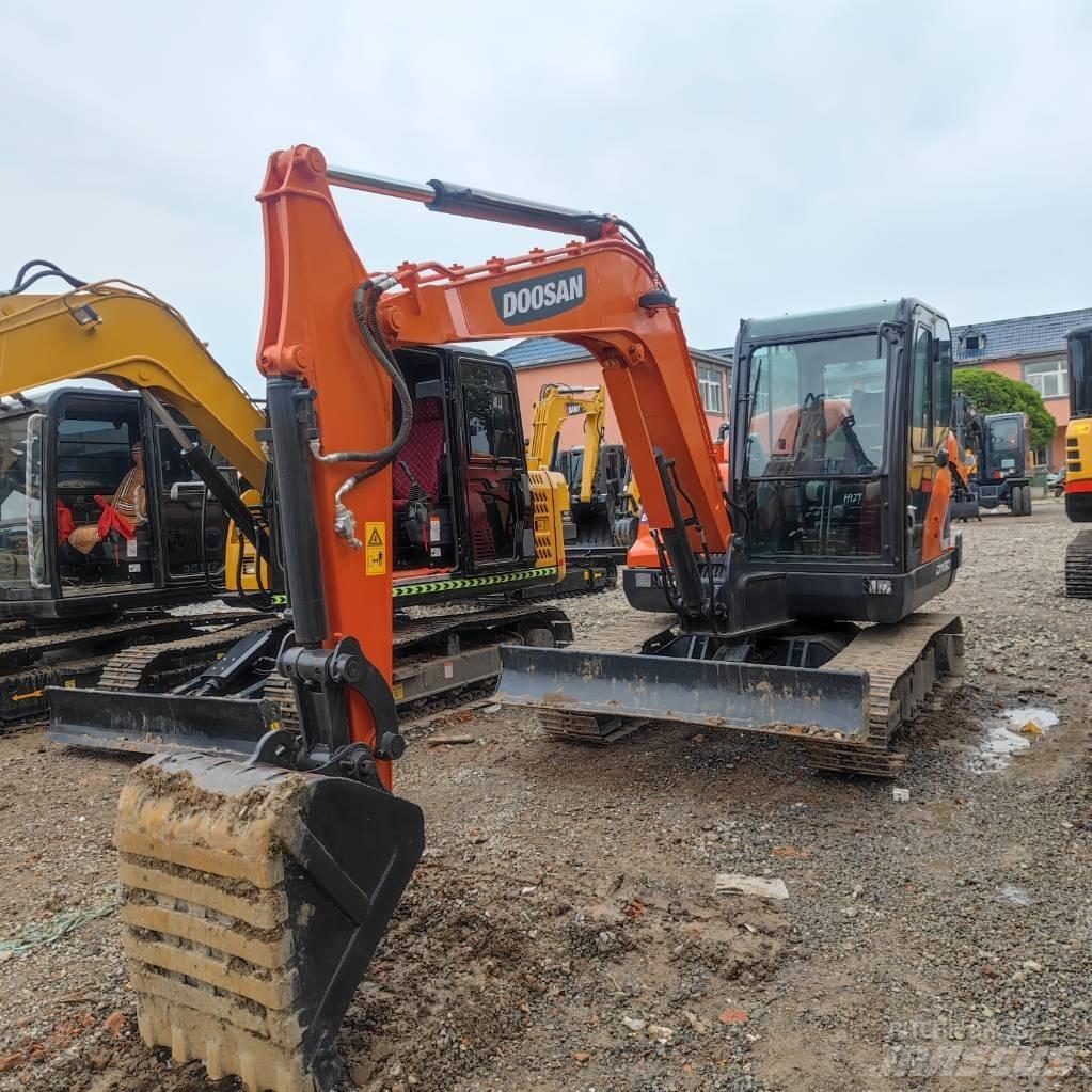 Doosan DX60 Mini rýpadla < 7t
