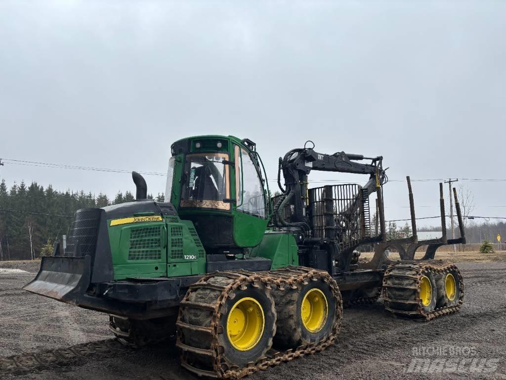 John Deere 1210 E Vyvážecí traktory
