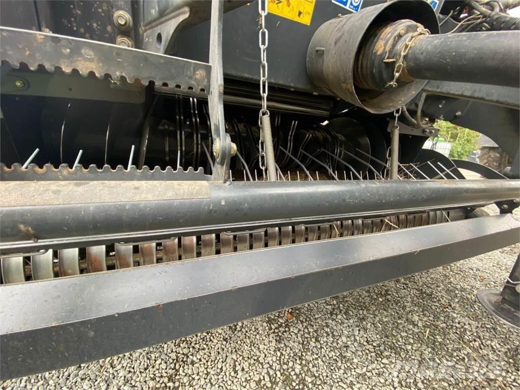 Kuhn VB 2260 Lis na válcové balíky