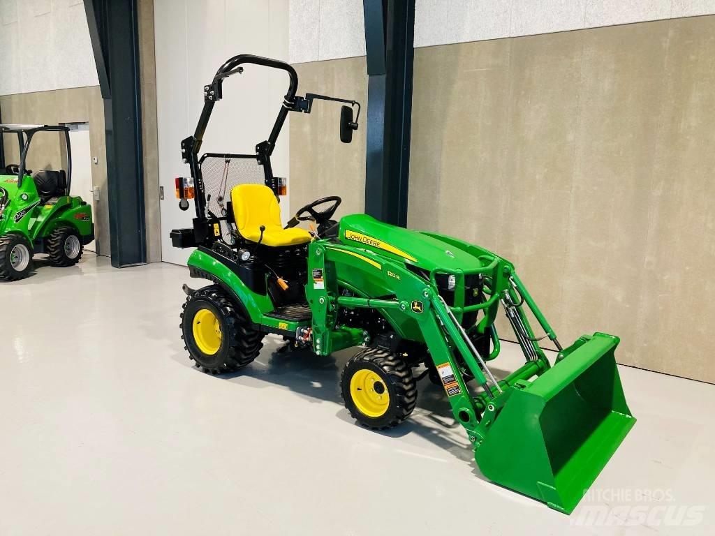 John Deere 1026 R Kompaktní traktory
