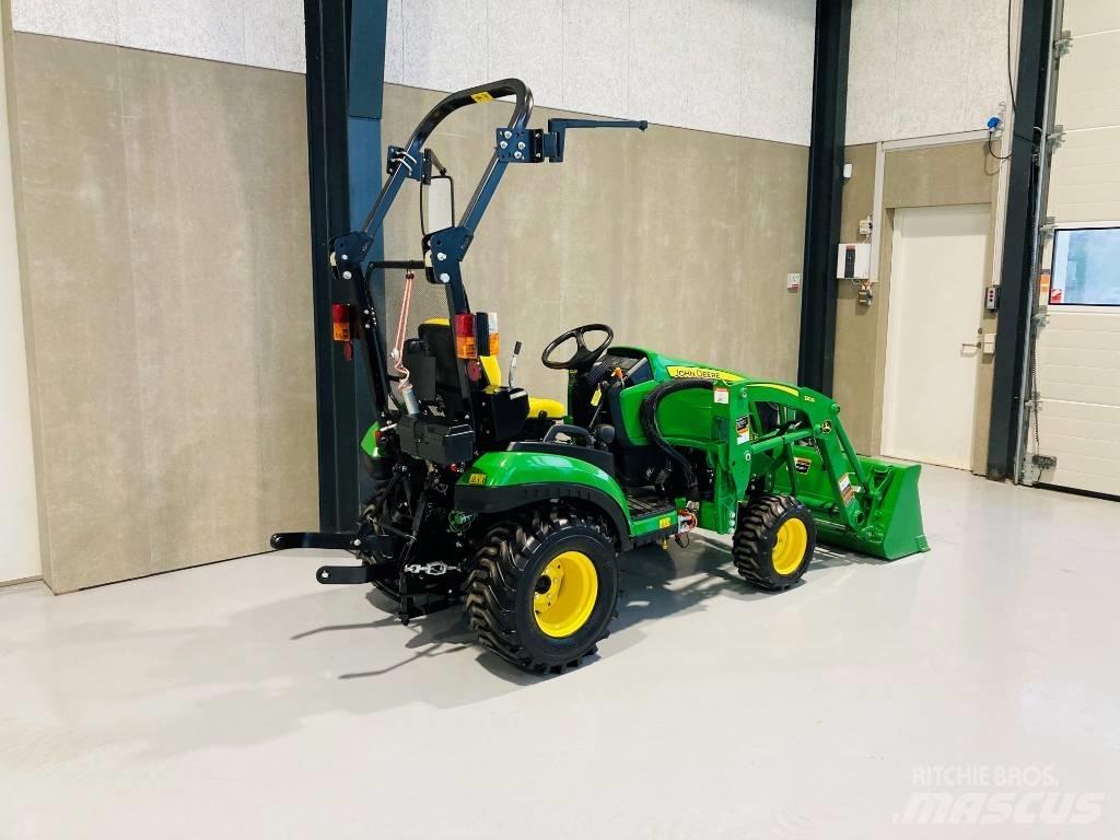 John Deere 1026 R Kompaktní traktory