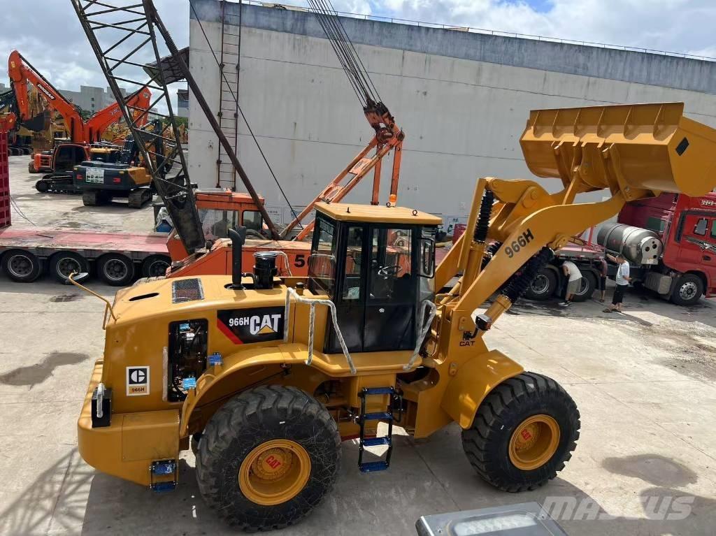 CAT 966 H Kolové nakladače