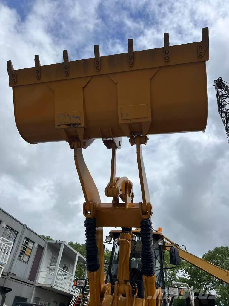 CAT 966 H Kolové nakladače