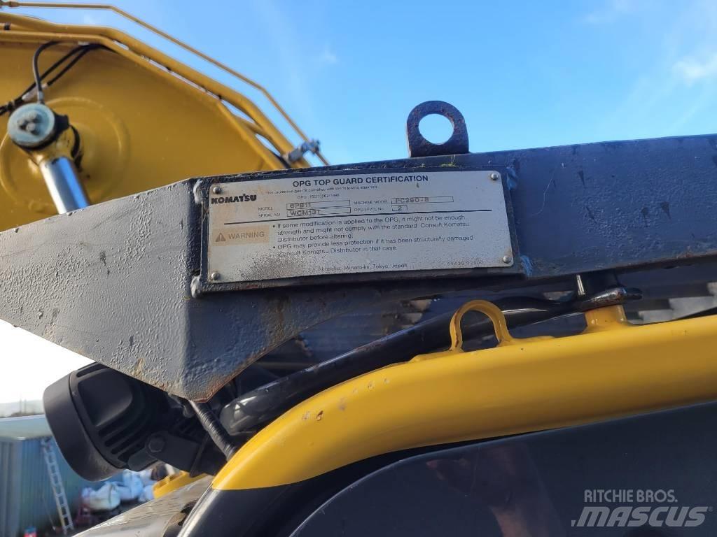 Komatsu PC 210 LC-11 Pásová rýpadla