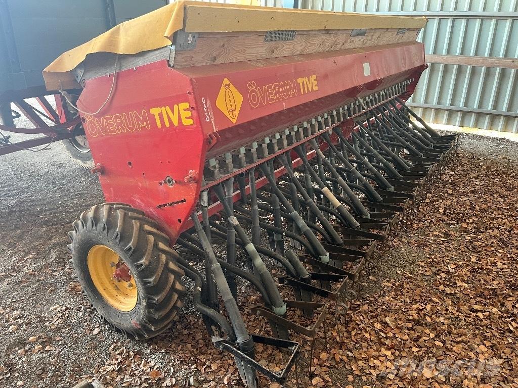 Överum D840 Mechanické secí stroje