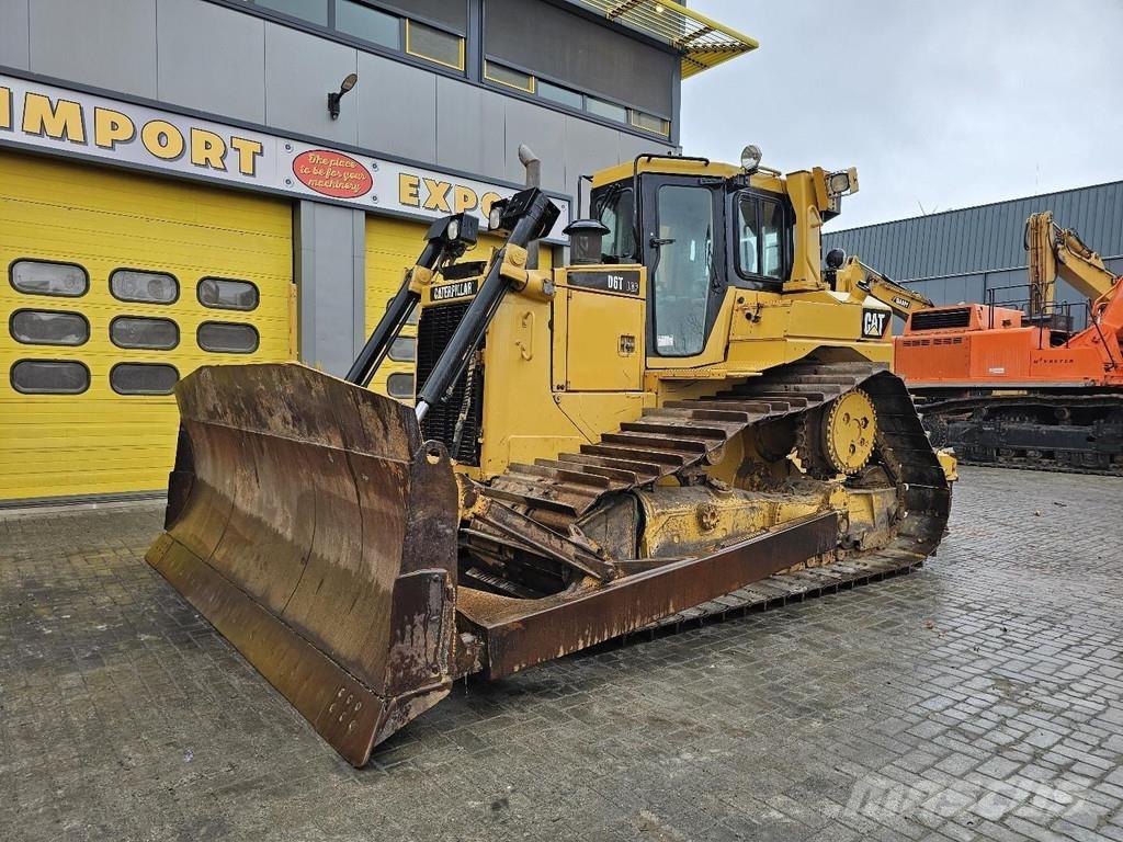 CAT D6T Pásové dozery