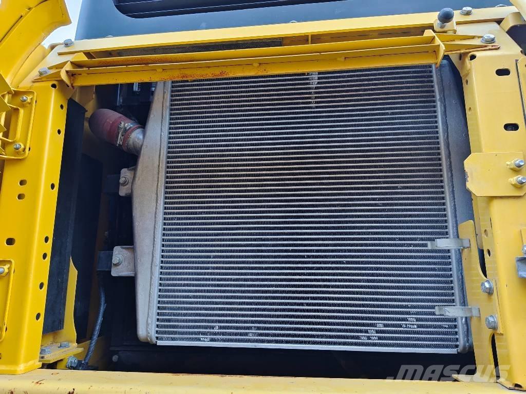 Komatsu PC 400-8 Pásová rýpadla