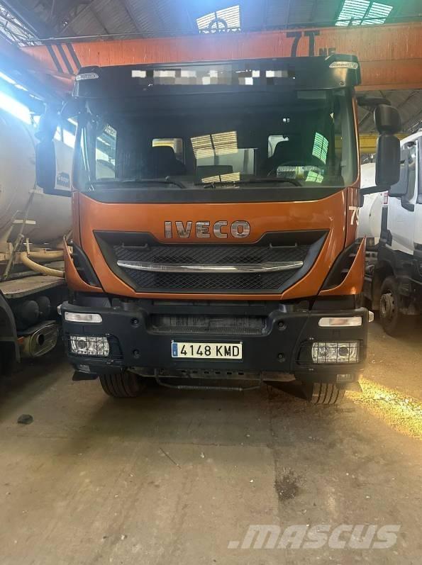 Iveco Hormigonera Nákladní auta s čerpadly betonu