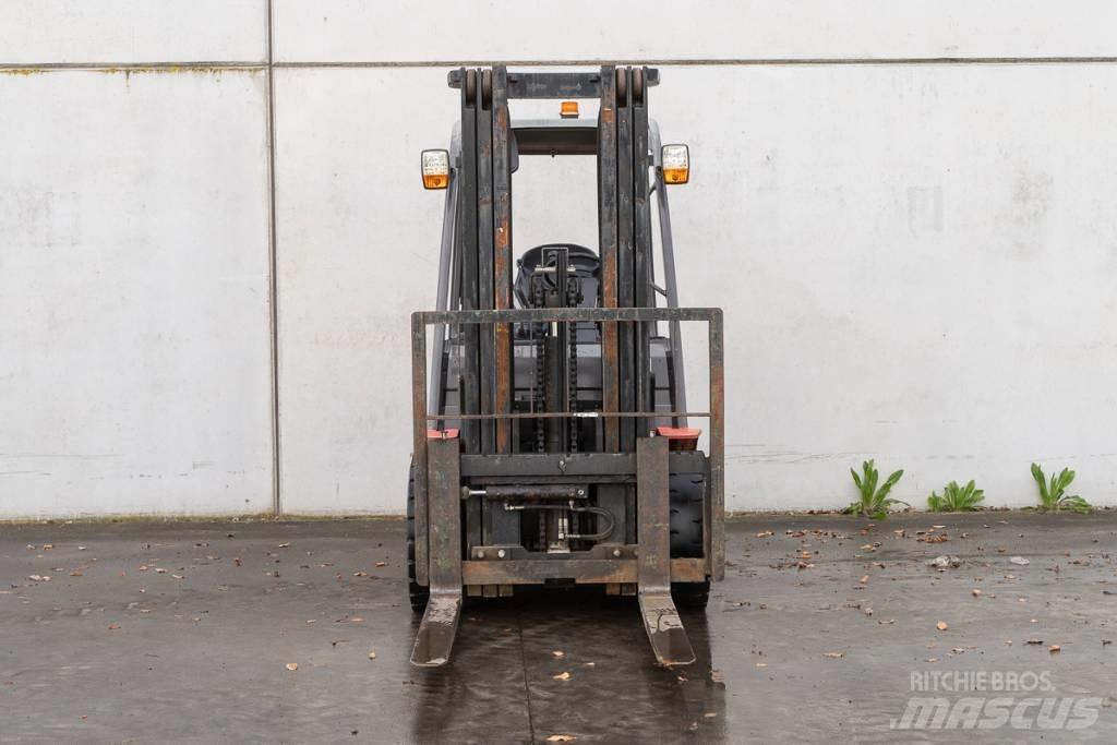 Manitou MI 30 D Dieselové vozíky