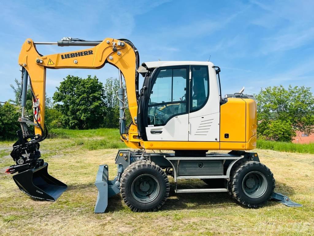 Liebherr A 910 Comp Kolová rýpadla