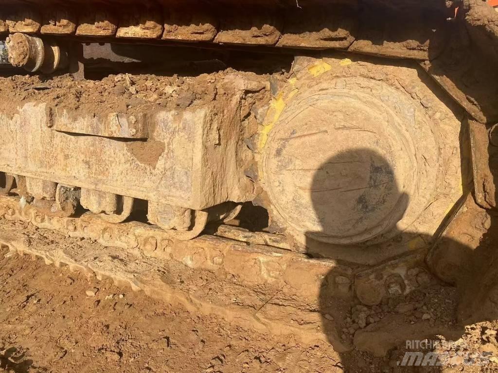 Doosan DX 300 LC Pásová rýpadla