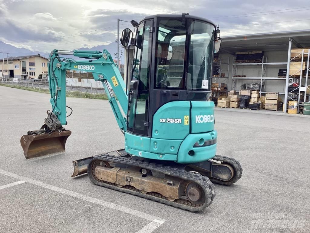 Kobelco SK25SR-6 Mini rýpadla < 7t