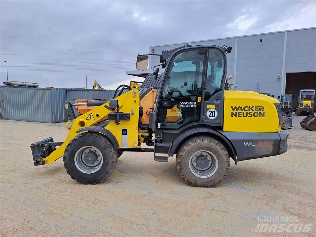 Wacker Neuson WL60 Kolové nakladače