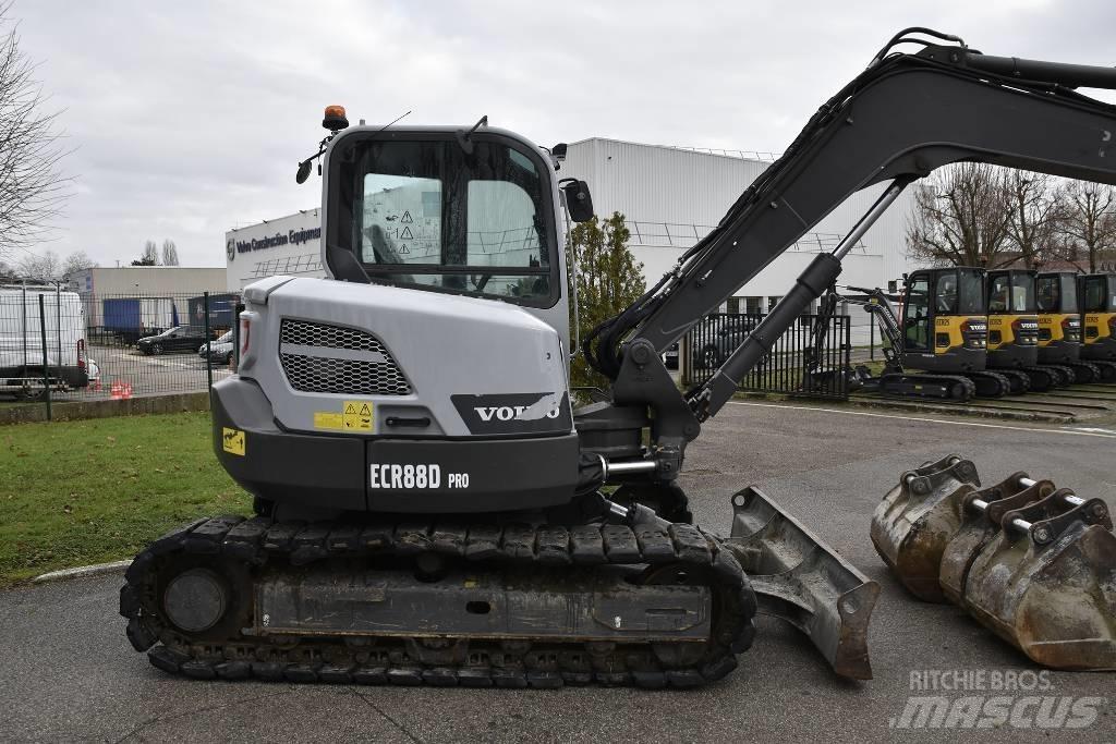 Volvo ECR 88 D Midi rýpadla 7t - 12t