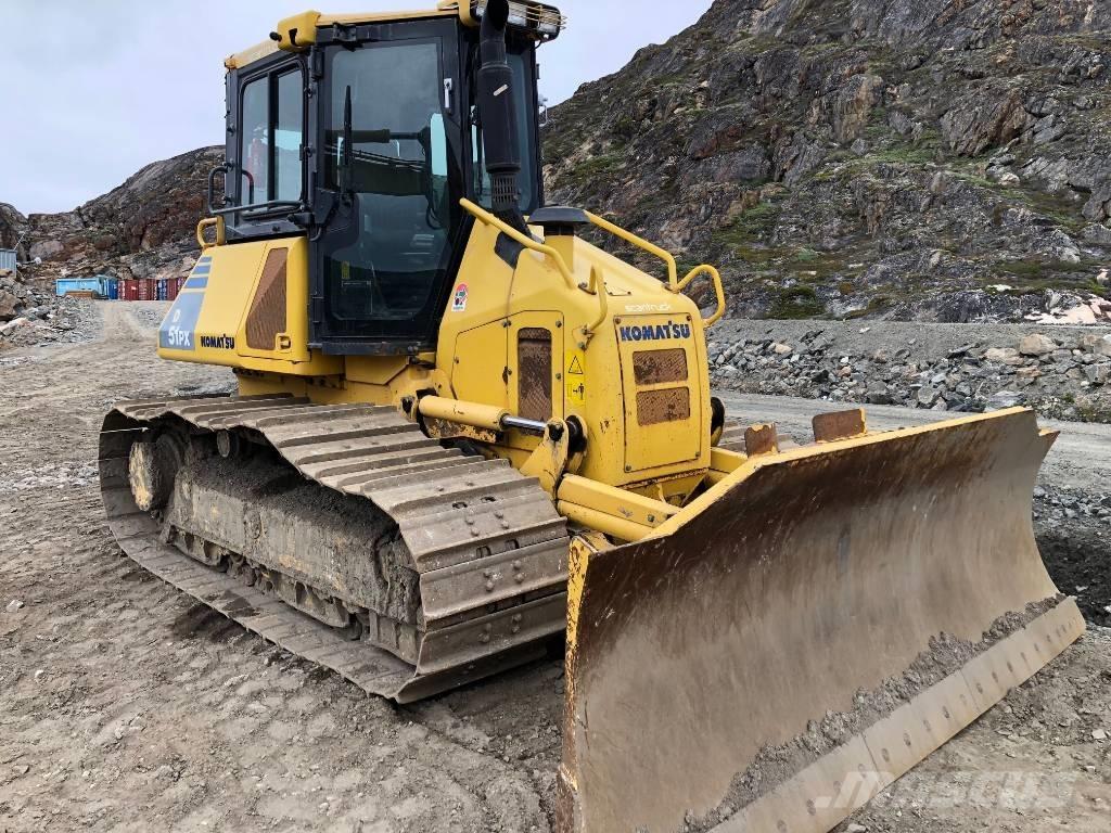 Komatsu D 51 PX-22 Pásové dozery