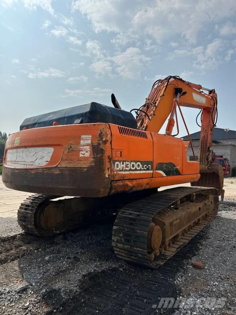 Doosan DH300 Pásová rýpadla