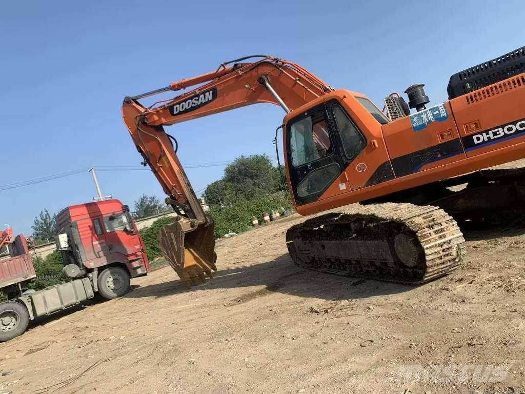 Doosan DH300 Pásová rýpadla