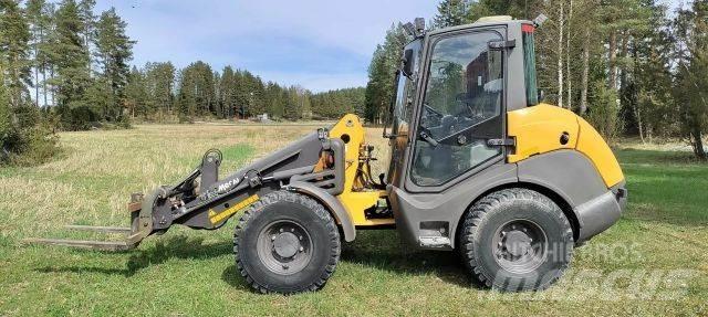 Mecalac AX850 Kolové nakladače
