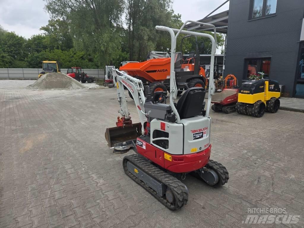 Takeuchi TB 210 R Mini rýpadla < 7t