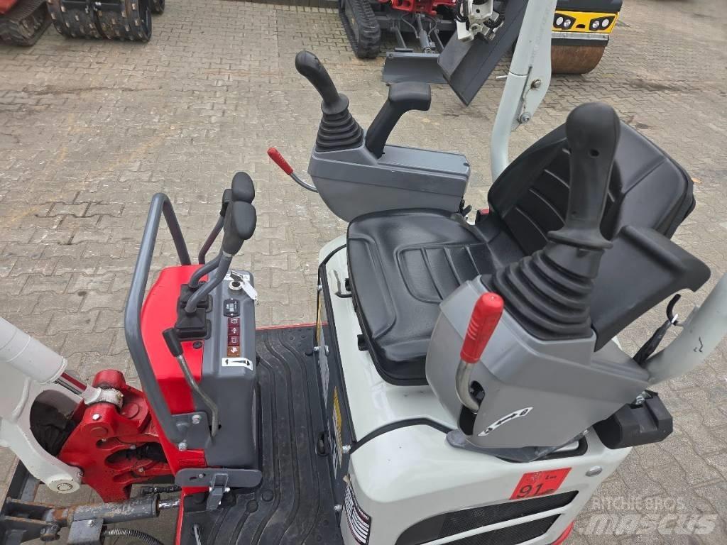 Takeuchi TB 210 R Mini rýpadla < 7t