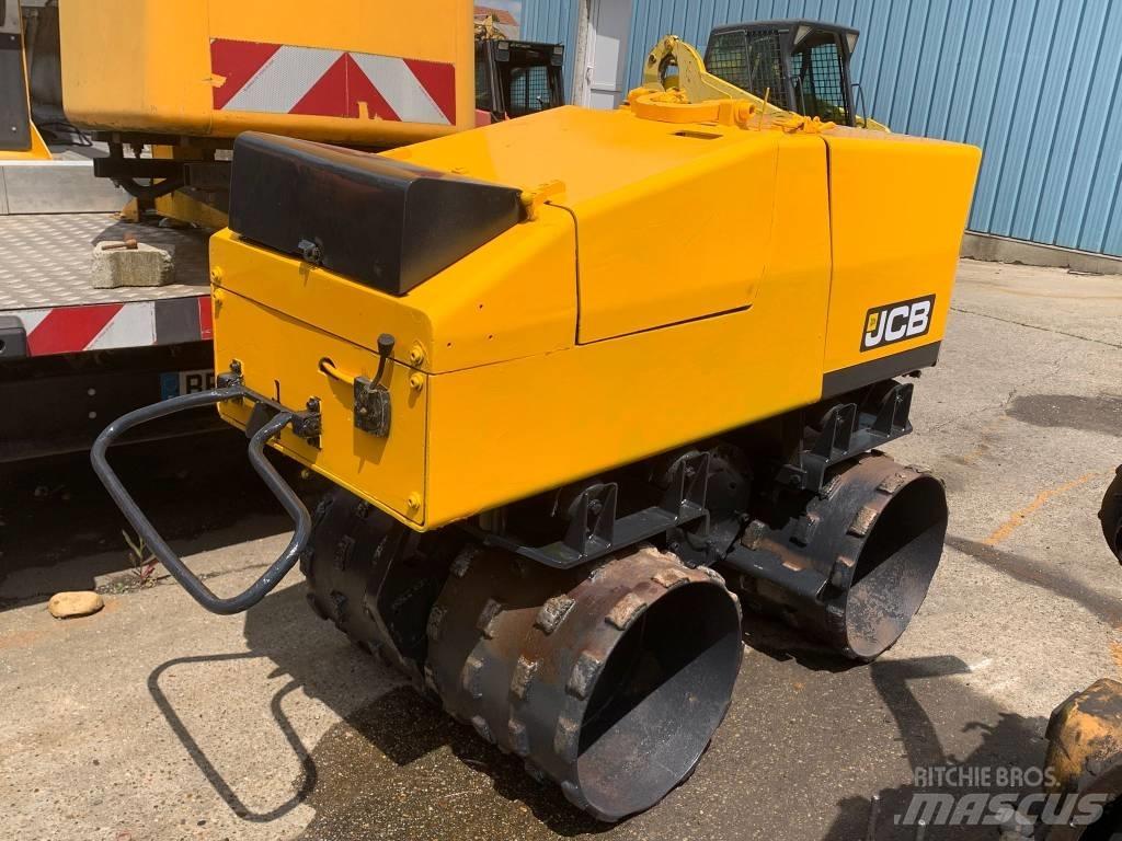 JCB VM 1500 Tandemové válce