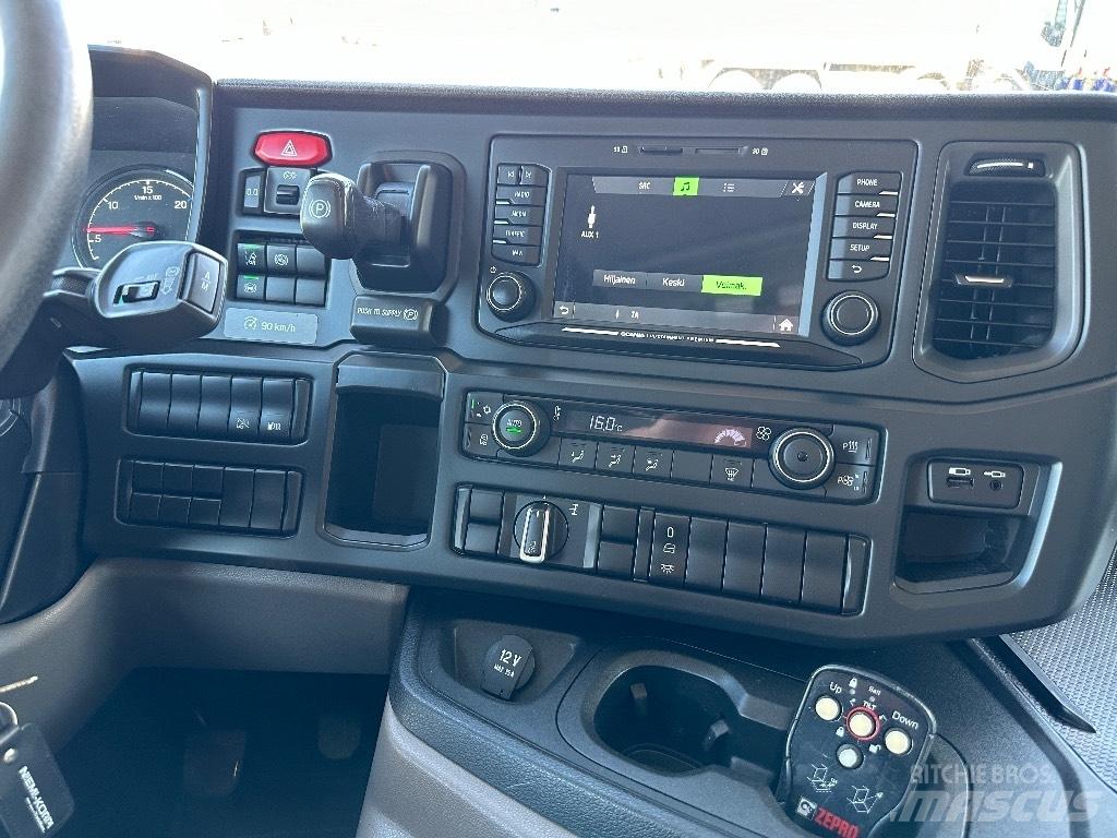 Scania P250 Skříňová nástavba