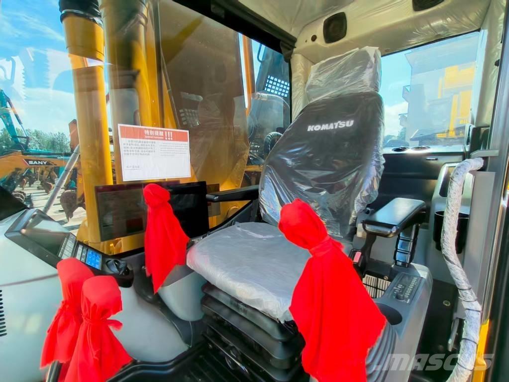 Komatsu PC 220-8 Pásová rýpadla