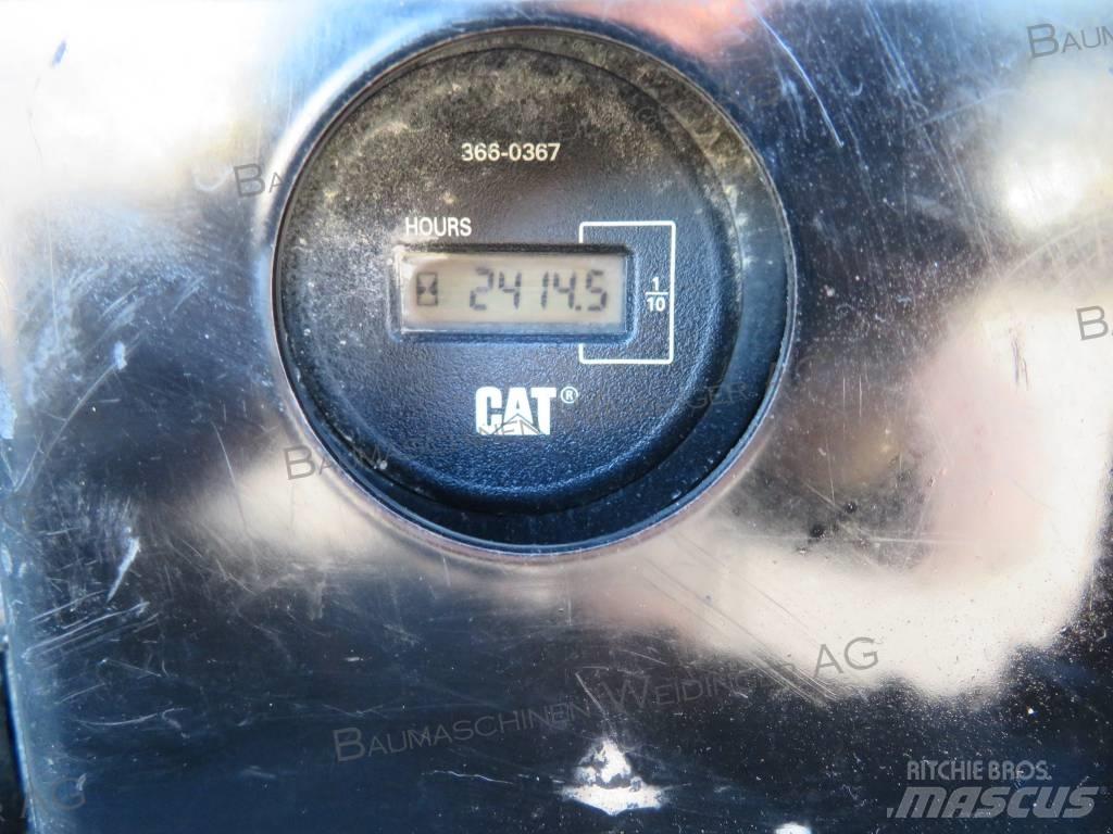 CAT 305.5 Mini rýpadla < 7t