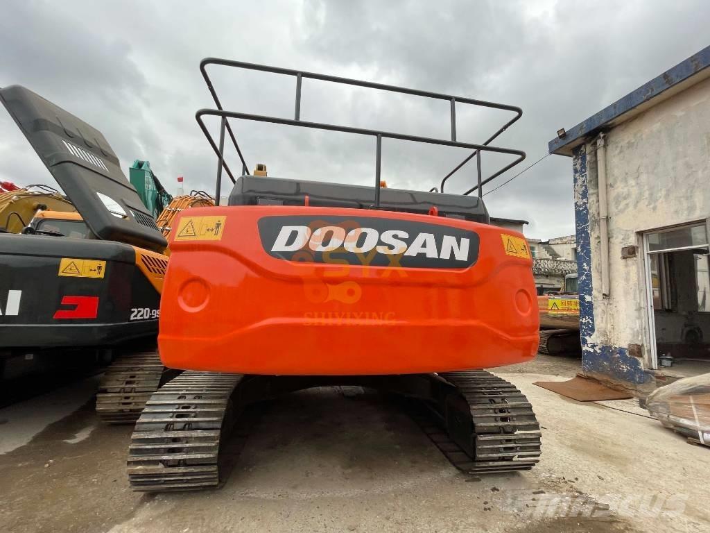 Doosan DX 300LC -9 Pásová rýpadla