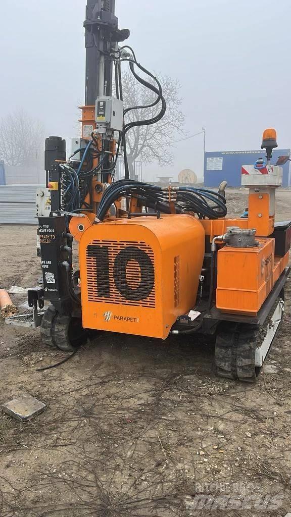  Turchi 300F Hydraulická beranidla na zatloukání pilotů