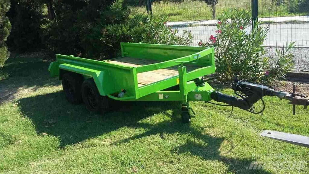 Agco 2000 Přívěsy pro různé účely
