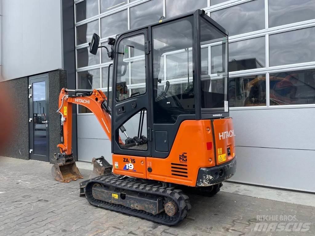 Hitachi ZX19-6 CR Mini rýpadla < 7t