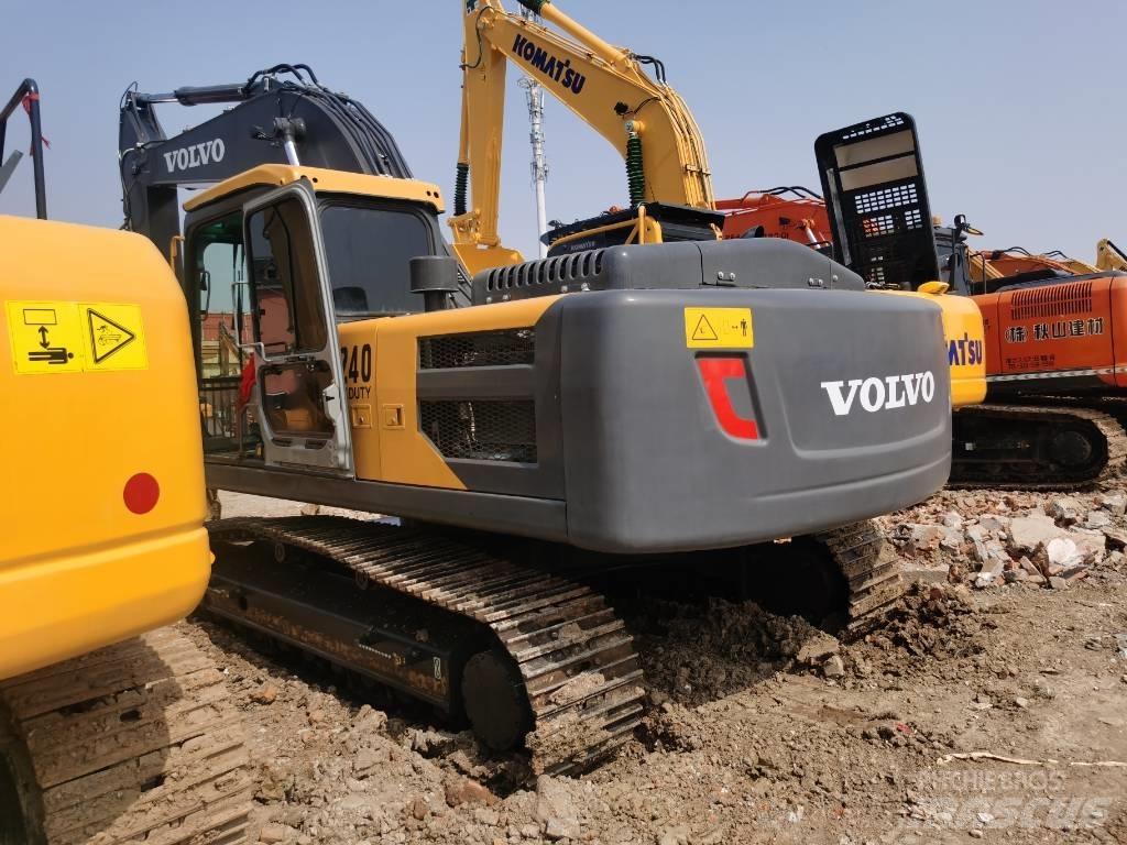 Volvo EC 240 Pásová rýpadla